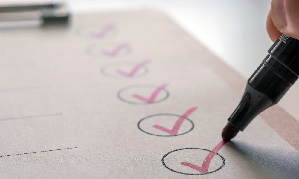 Menopause symptom checklist to help women identify and track menopausal symptoms