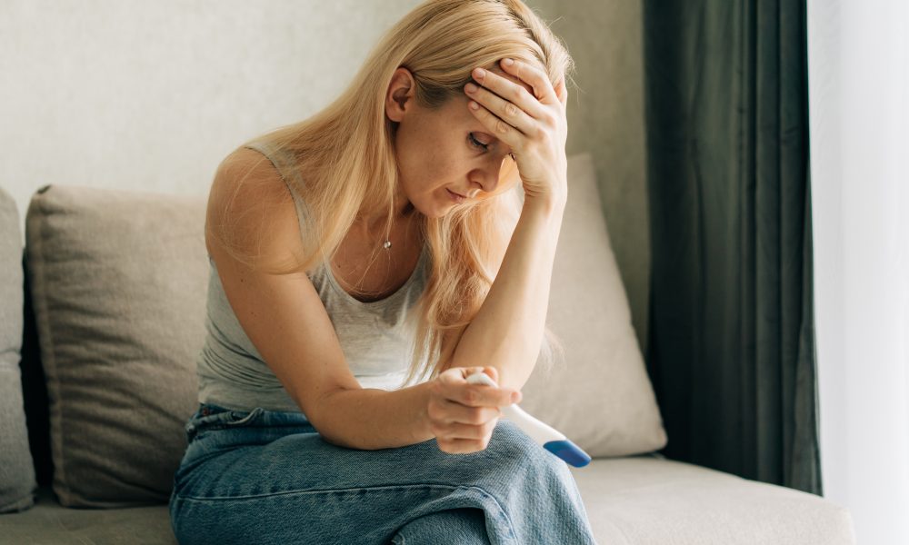 Fertility clinics under pressure to pause price rises, as cost of living crisis forces patients into debt