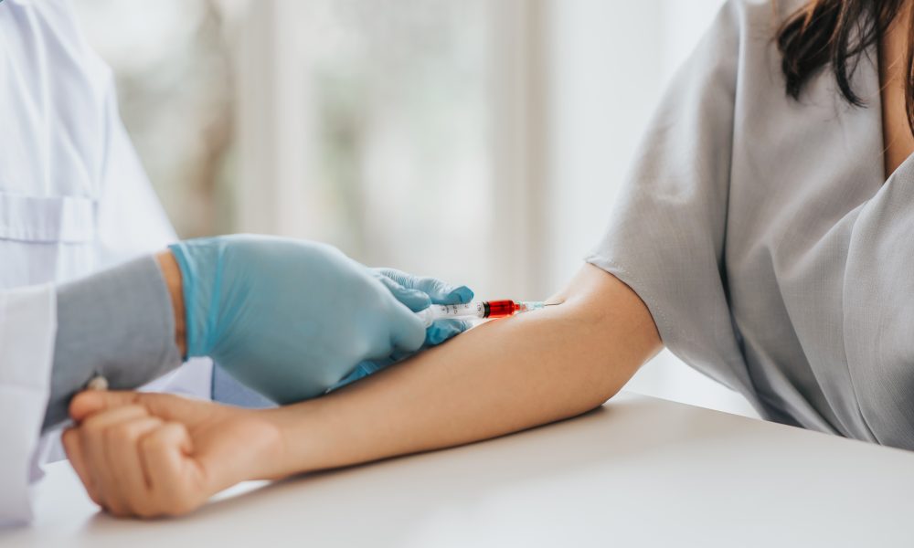 AI-powered blood test first to spot earliest sign of breast cancer
