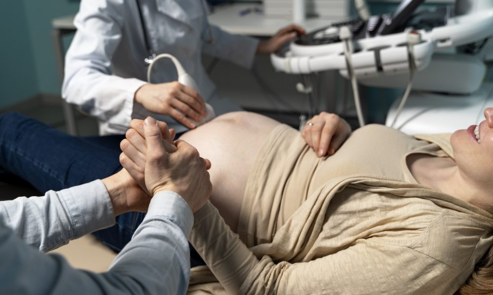Children of severely obese mothers face higher risk of hospital admission for infections – study