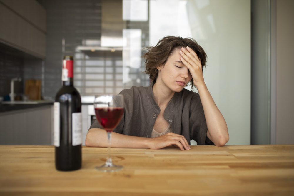 Women’s brains may be more sensitive to alcohol before addiction develops, study finds 