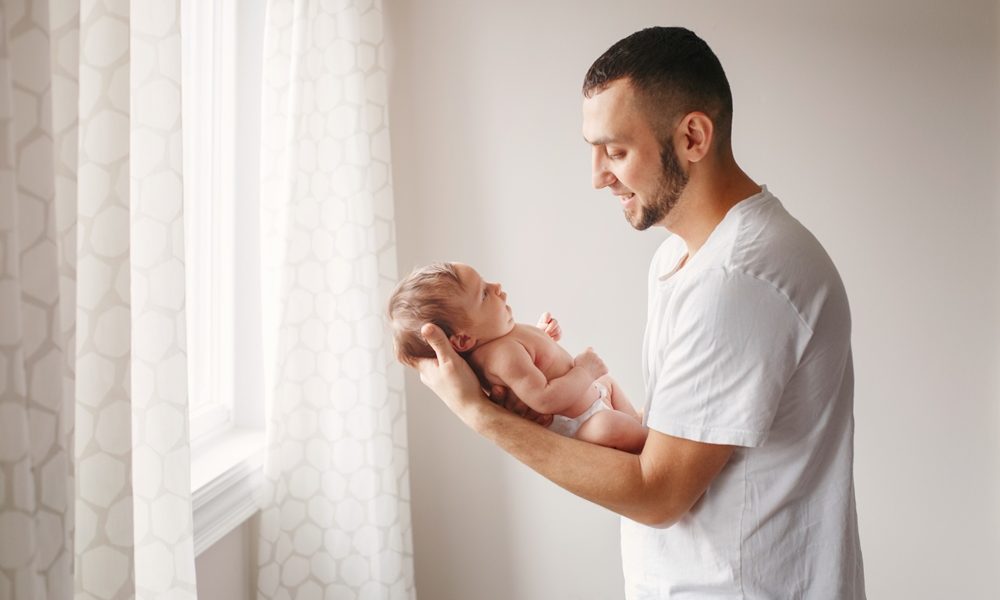 Call for mental health checks for new fathers