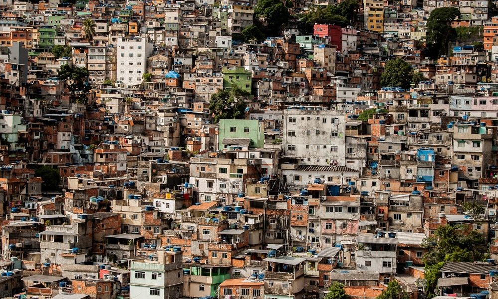 Poor neighbourhoods linked to memory decline in women