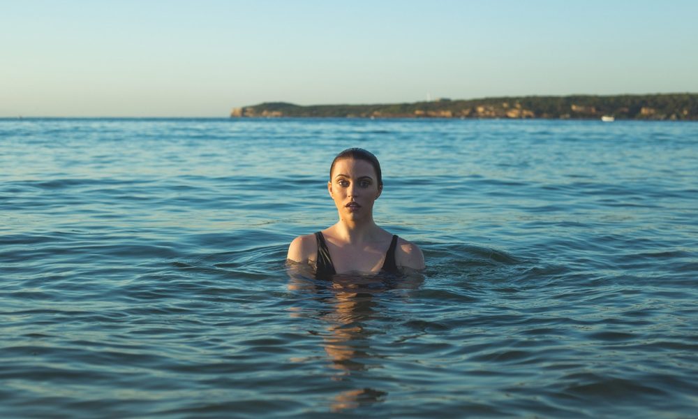 woman-1835781_1280 New study explores why open water swimming feels so powerful for midlife women